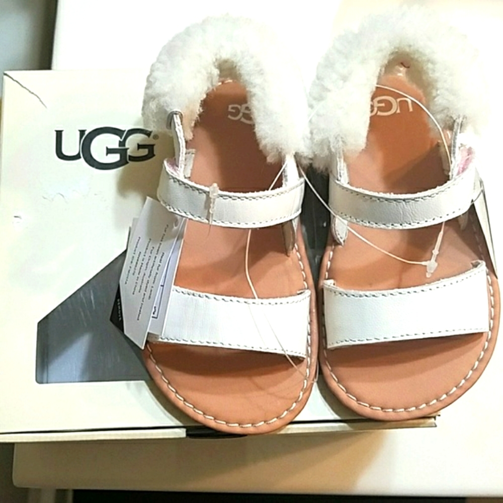 Nwt ugg i dorien leather sandals